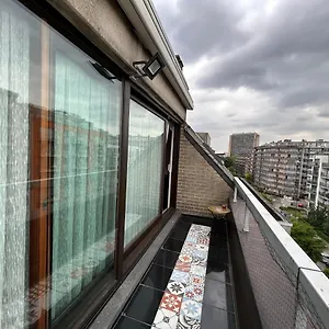 Un Duplex Chic Pour Une Experience Unique A Cote De La Basilique Apartamento